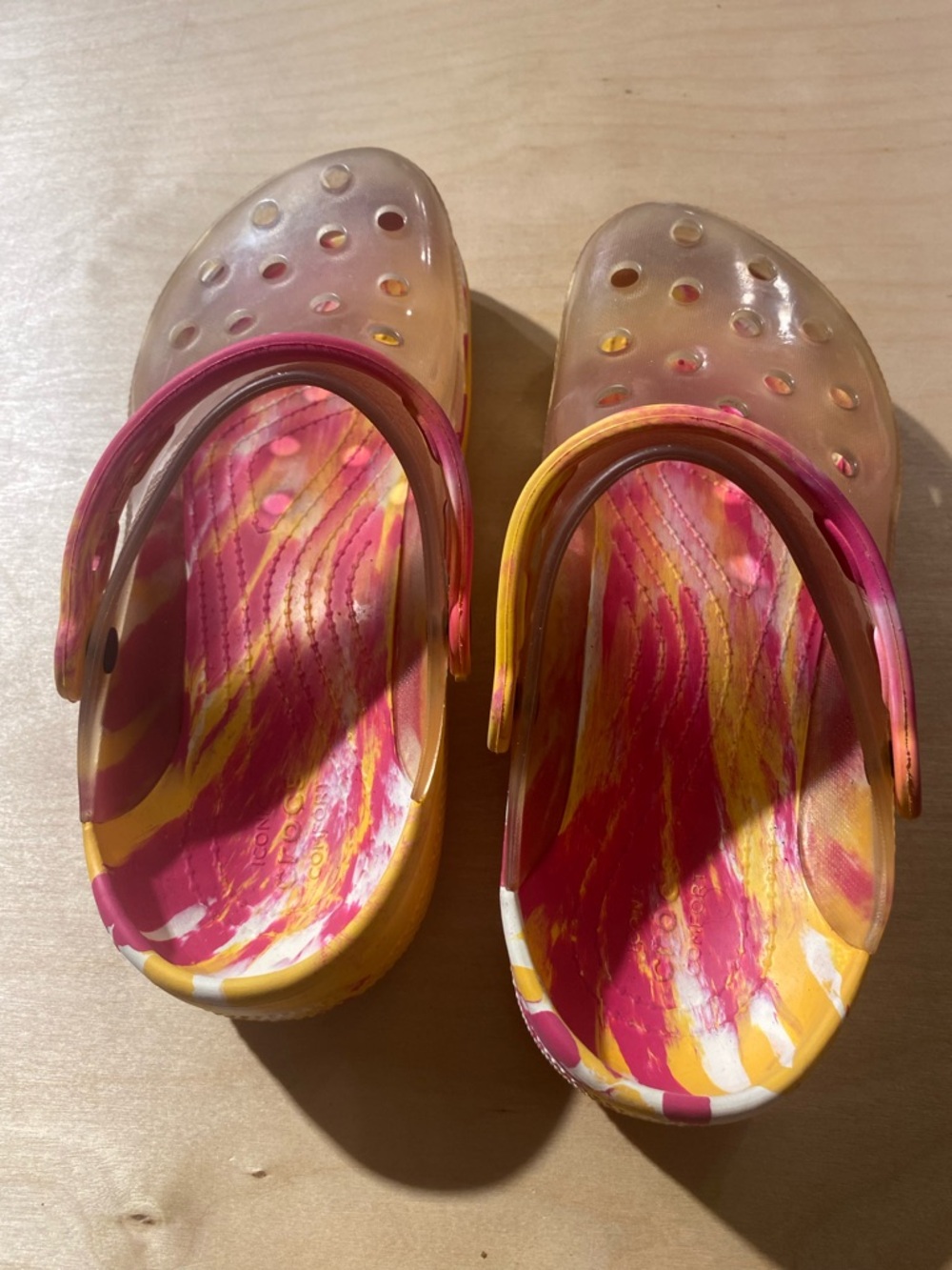 CROCS Kids' Multi-Color Slip-On Clogs - Pink & Yellow F-5 M-7 (Box 1) - Picture 5 of 9
